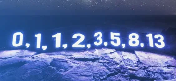 Illustration of the Fibonacci sequence 0,1, 1,2,3,5,8,13 example for a bloxfxtrade.com trading academy course