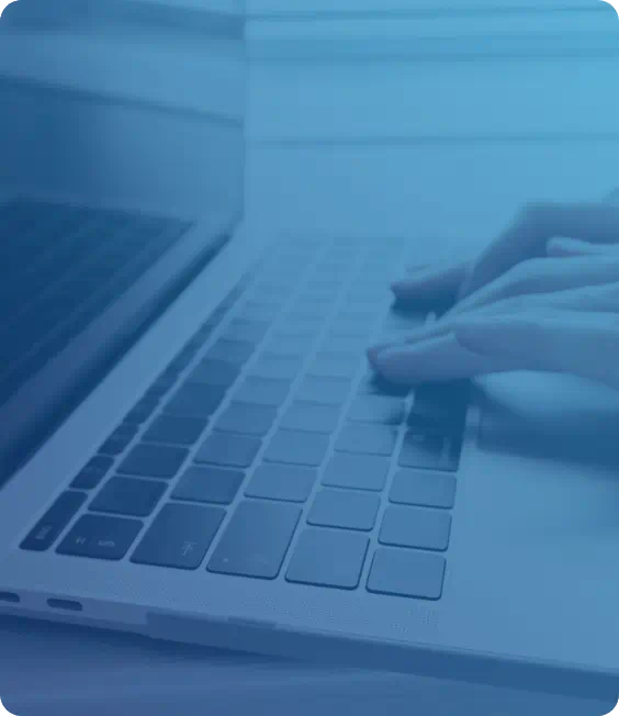 Market chart Trader on laptop by bloxfxtrade.com